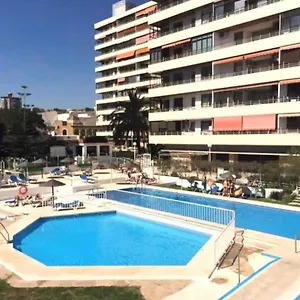 https://central-2-bedroom-apartment-in-la-nogalera.hotelsinnerja.org