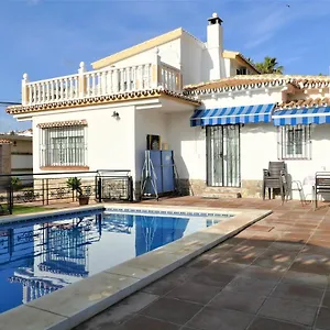 https://el-descanso-la-carihuela.1costadelsol.com